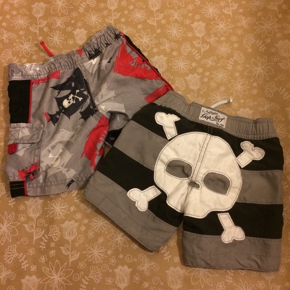 [GAP] baby Pair of Swim trunks boy’s 6-12months - Picture 2 of 5